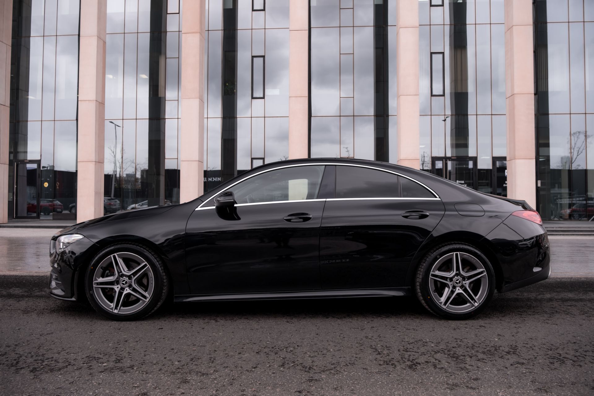Аренда Mercedes-benz CLA 200 в Москве — фото 2