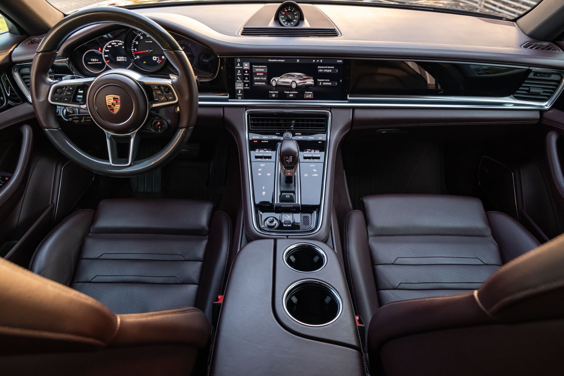 Аренда Porsche Panamera 4 в Москве — фото 9