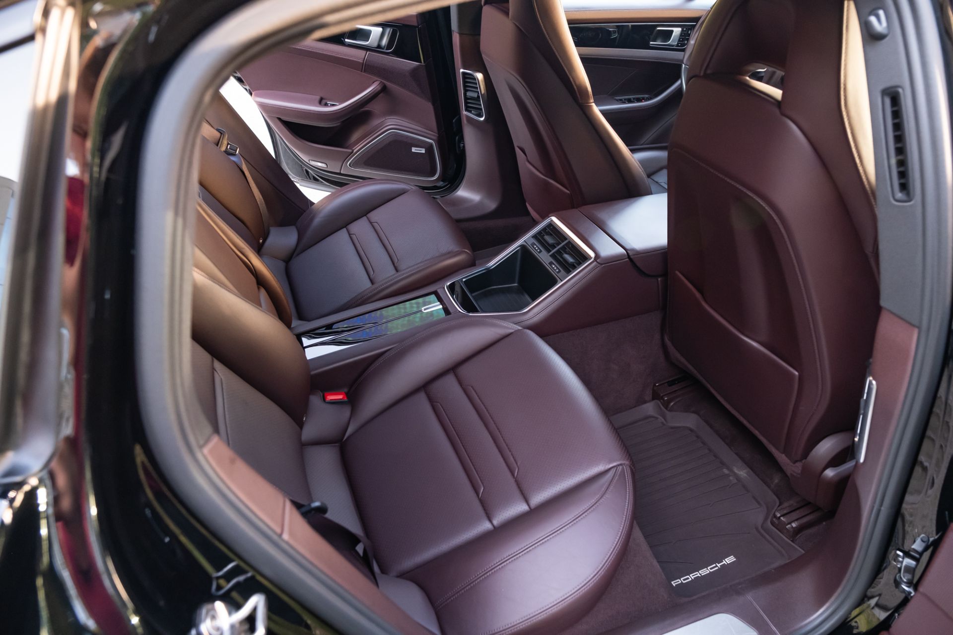Аренда Porsche Panamera 4 в Москве — фото 8