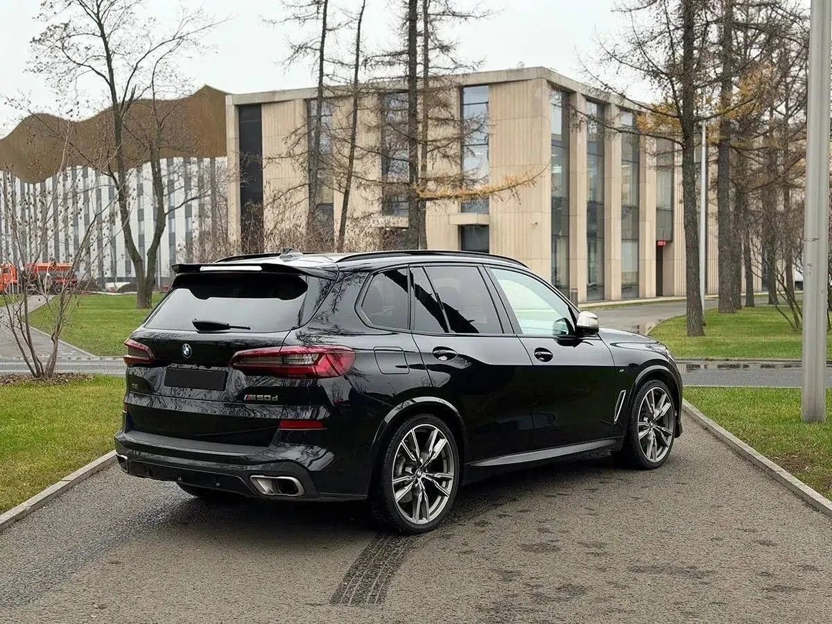 Аренда BMW X5 M50D в Москве — фото 2