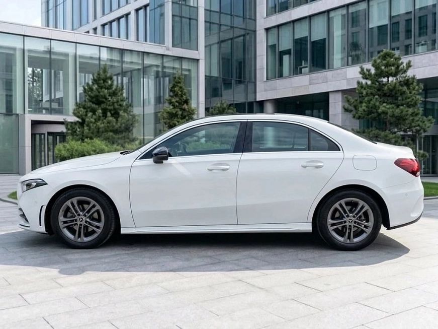 Аренда Mercedes-benz A180 в Москве — фото 7