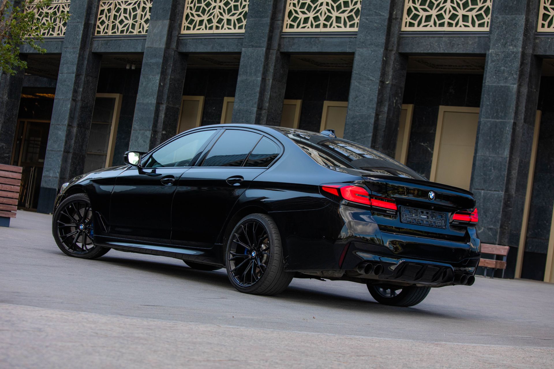 Аренда BMW 540i xDrive в Москве — фото 8