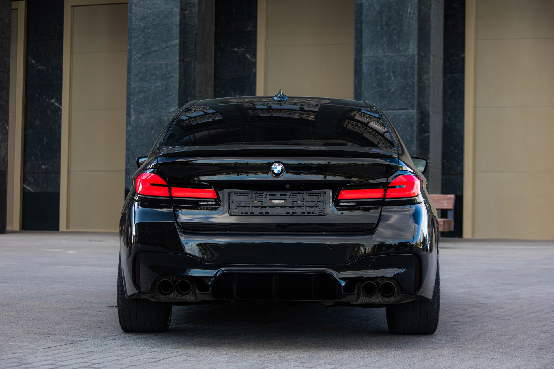 Аренда BMW 540i xDrive в Москве — фото 7