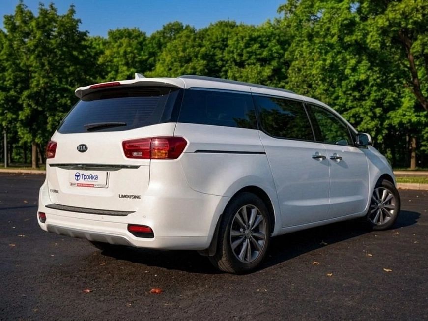 Аренда Kia Carnival в Москве — фото 3