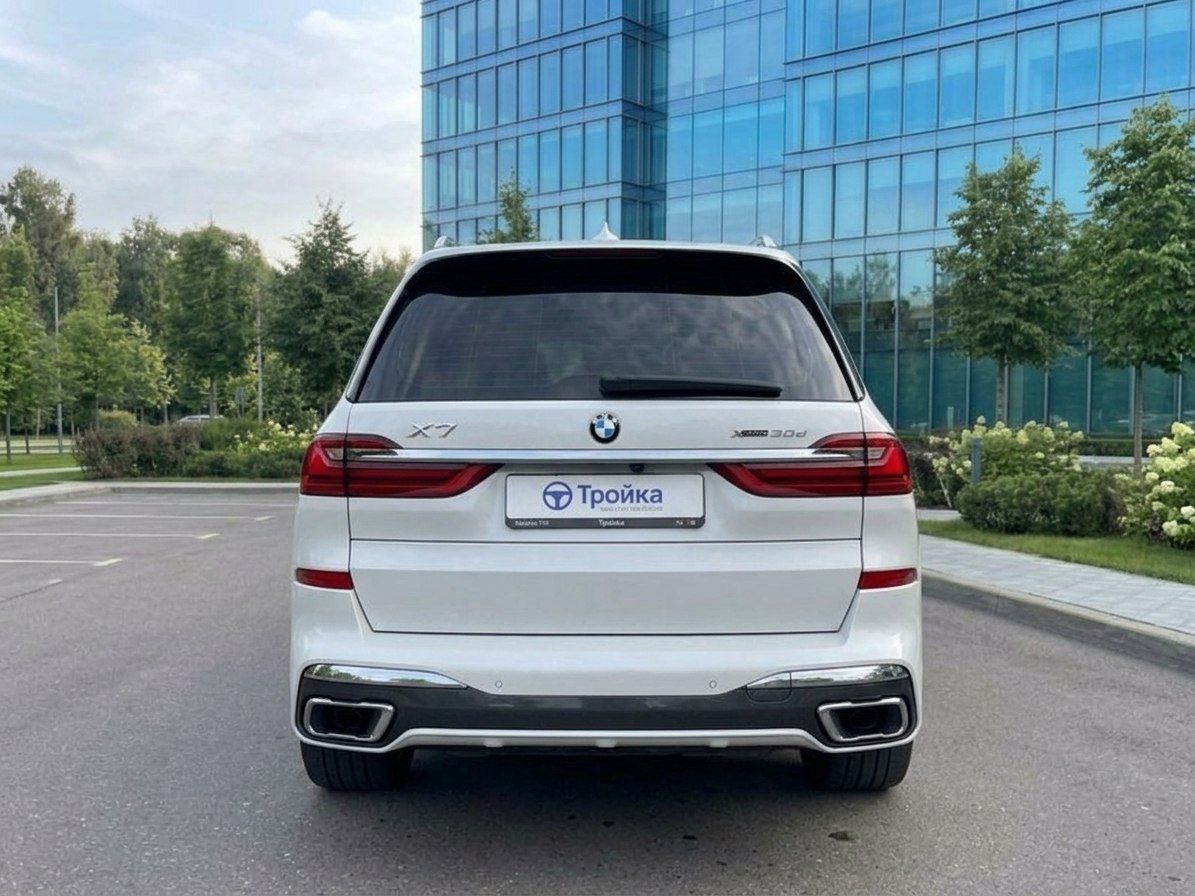 Аренда BMW X7 30d в Москве — фото 5