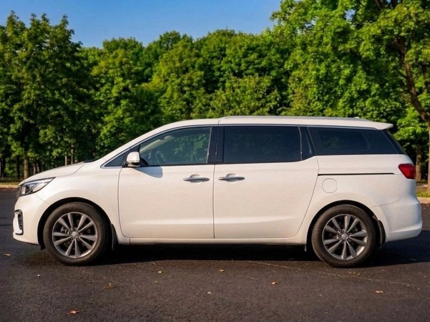 Аренда Kia Carnival в Москве — фото 5